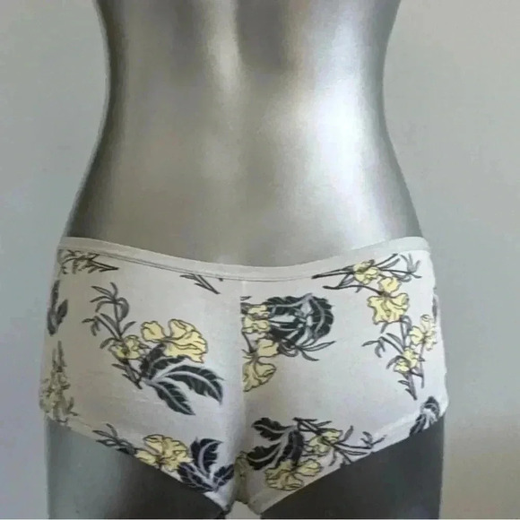 FREE 🆕🐝Low Rise Boyshorts Panties - Picture 3 of 14